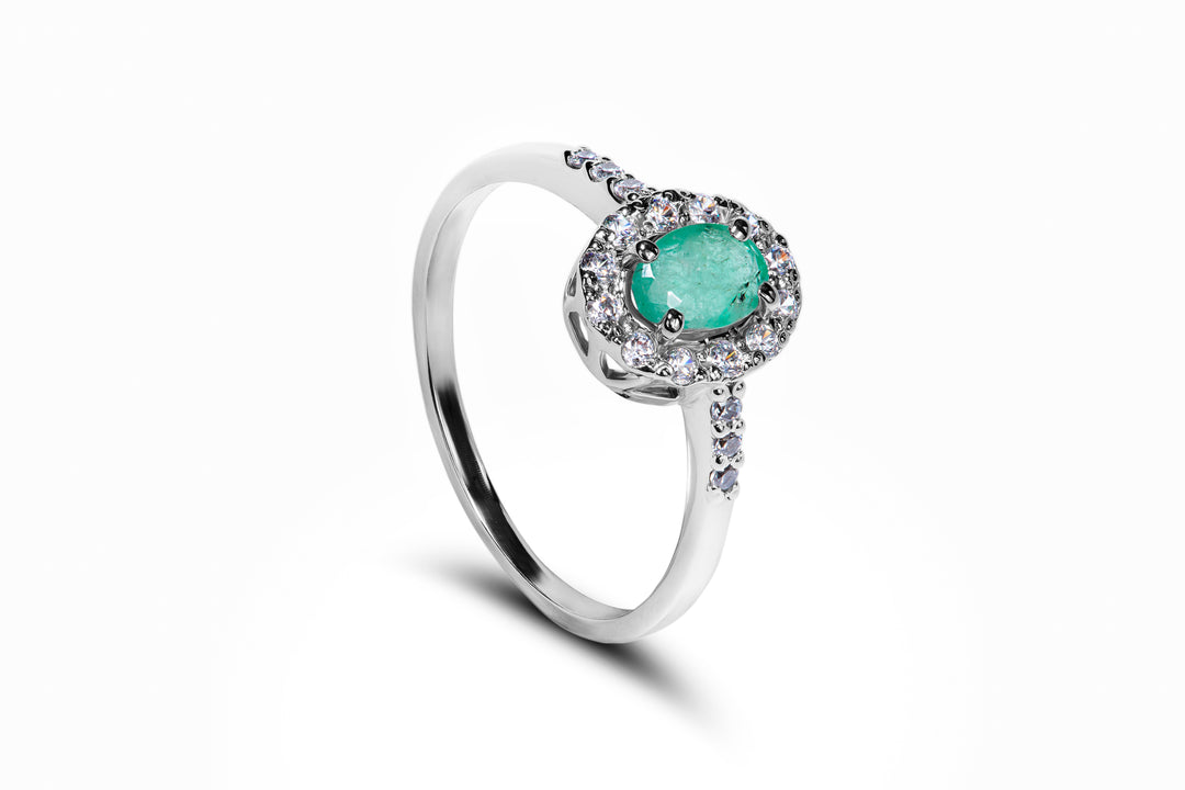 Emerald Stone of Nature Ring in Silver with side cubic zirconia stones
