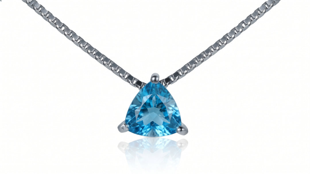 Traingular topaz in 925 silver necklace
