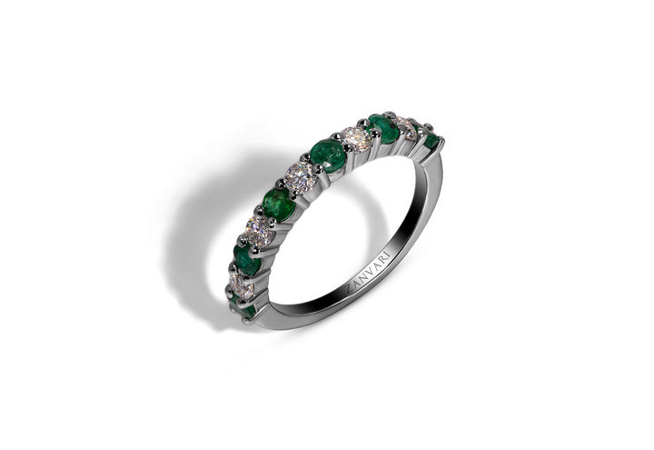Moissanite/Zircons and Natural Emerald Ring in Sterling Silver 925 
