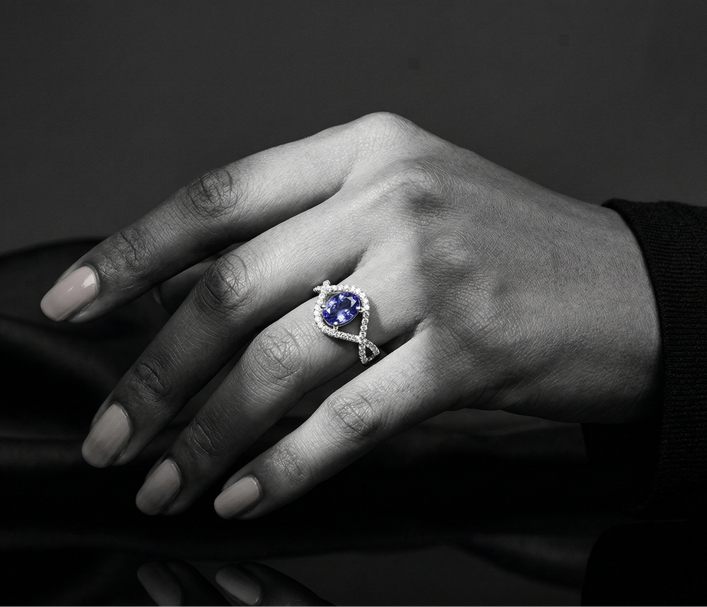Ceylon Sapphire Ringin 925 silver 