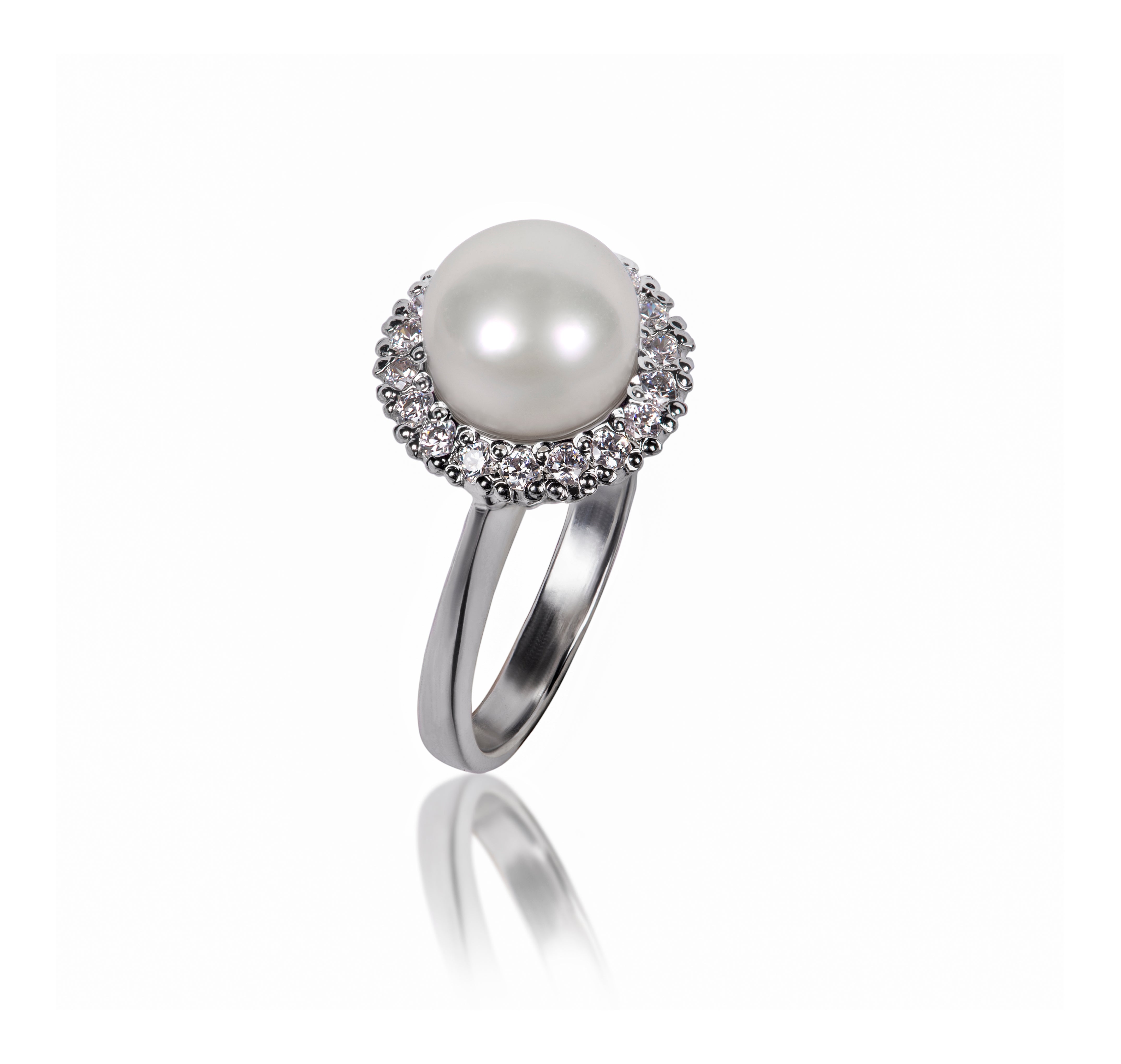 Natural Pearl and Diamond Ring | Fine Jewels | 2023 | Sotheby's