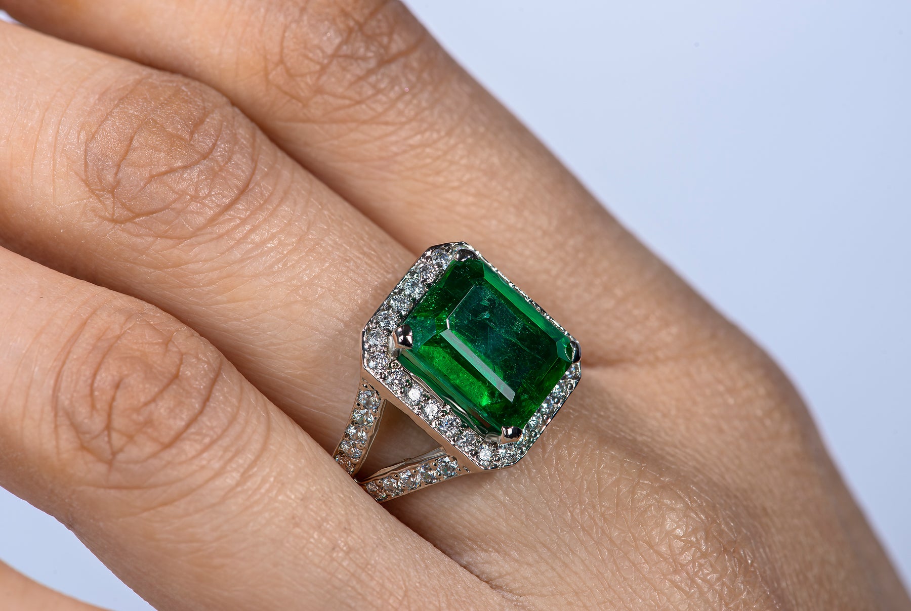 Green Silver Rings Green Color Sterling Silver 925 Ring with Zircons and Emerald-Like ...