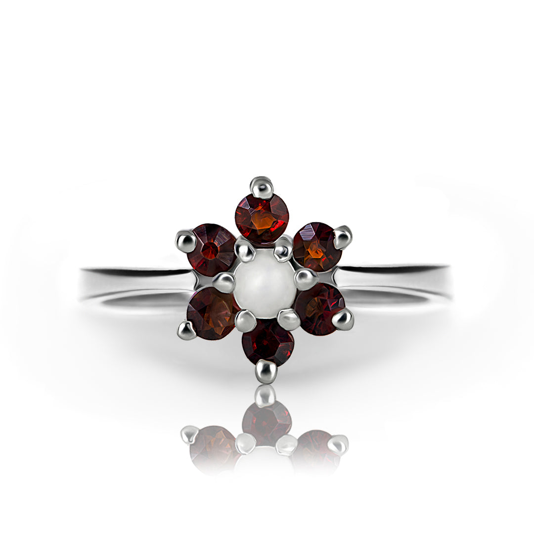 Natural Garnet and Natural Pearl Ring in Sterling Silver 925
